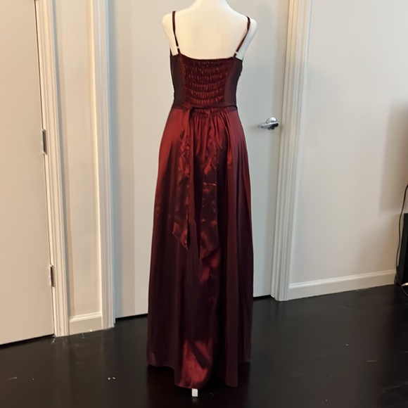 Prom Dress Silk Red Size 2 - Picture 2 of 2